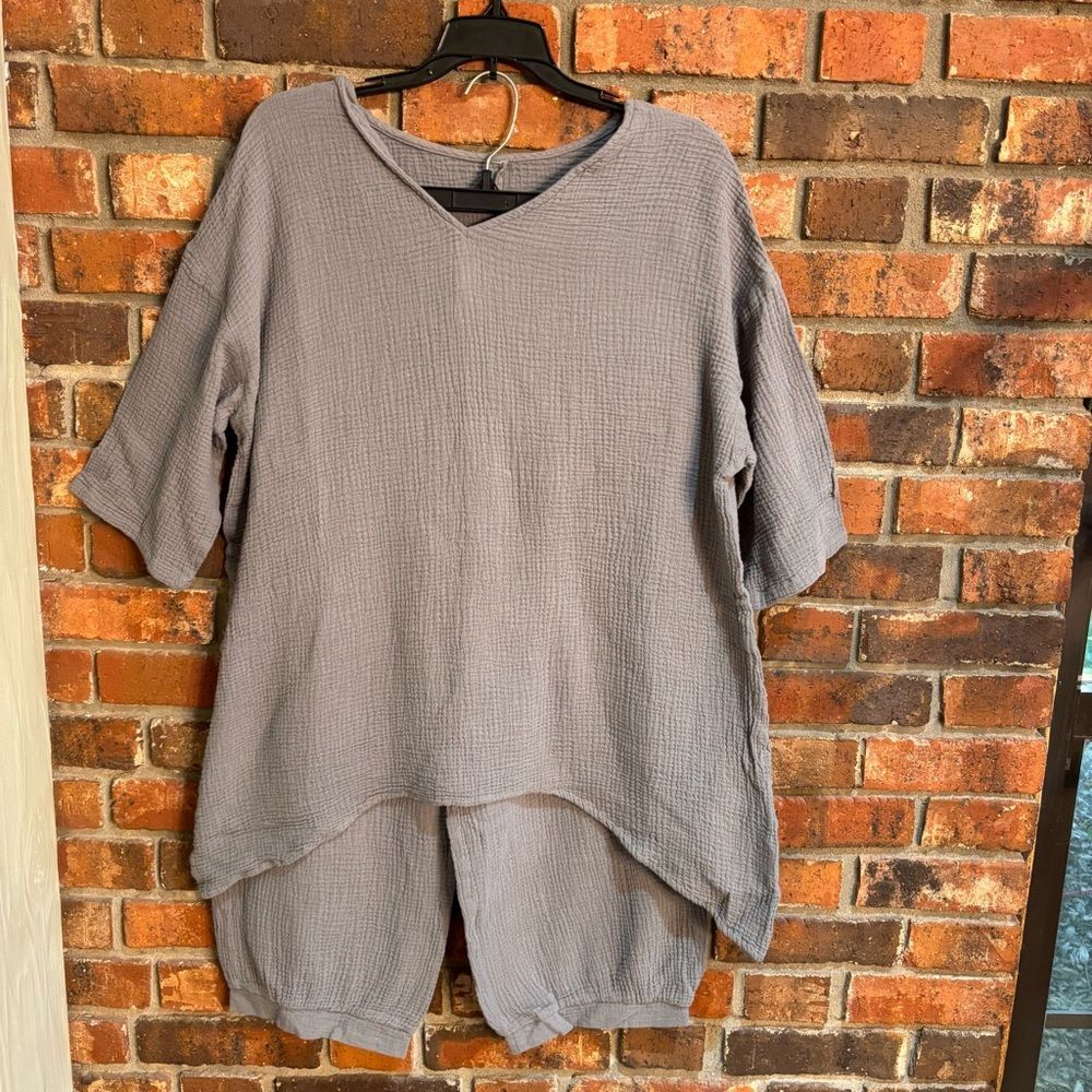 Womens flowy gauzy lagenlook minamalist artsy pants and v neck top set gray M